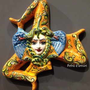 Trinacria in Ceramica Siciliana h 35