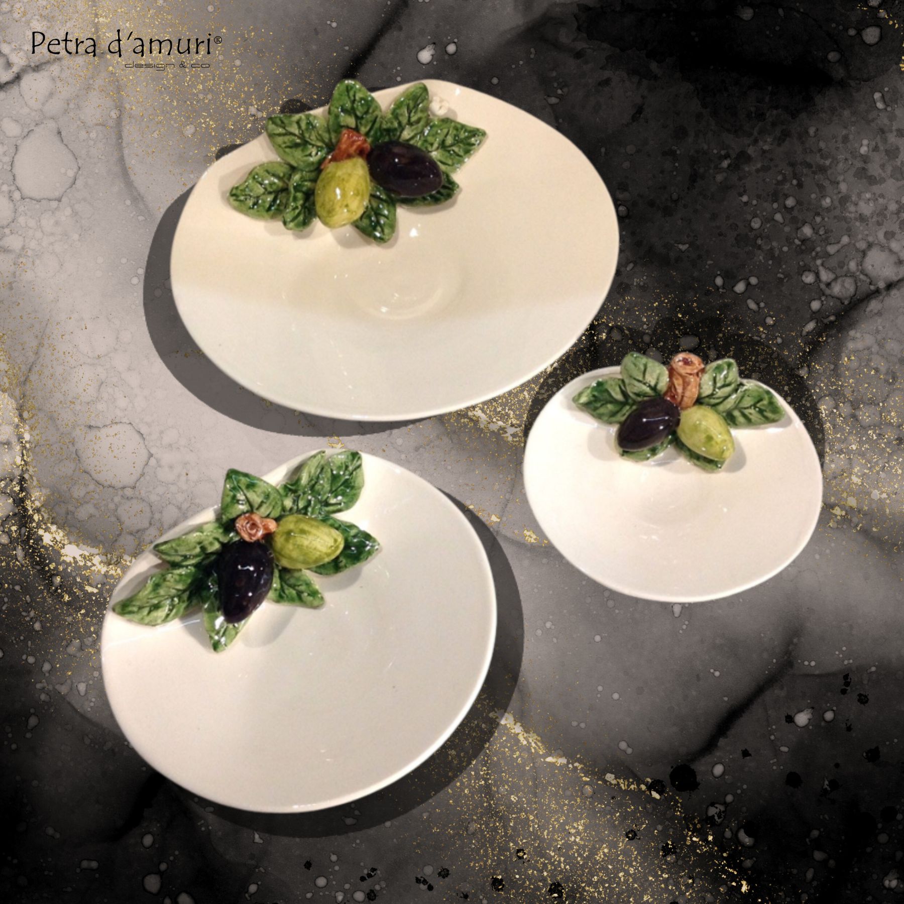 Ciotola Porta Olive 2 in Ceramica Siciliana decorata a mano da pregiati artigiani. Disponibile in più misure.